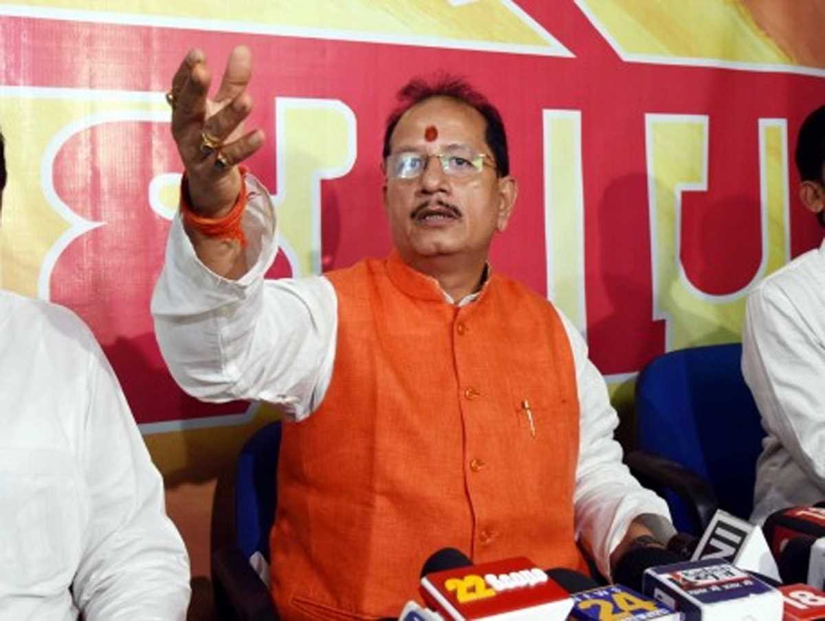 सत्ता सेवा के लिए, मेवा खाने के लिए नहीं : विजय सिन्हा